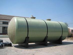 玻璃鋼運(yùn)輸罐